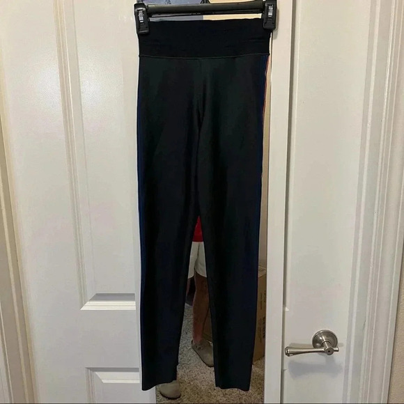 664 Ultracor Rainbow Multicolor Black Legging - Picture 2 of 7